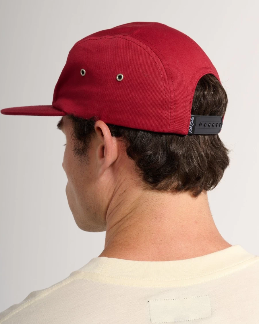 "Bad Birdie Camper Hat – Stylish & Comfortable Golf & Outdoor Cap"